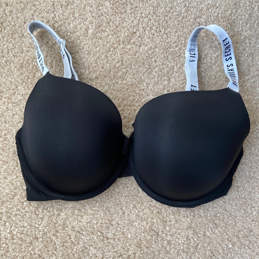 Victoria Secret Demi Bra! Hardly worn